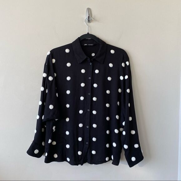 Zara-fuzzy Embroidered Puff Ball Long Sleeve Lightweight Button Down (Medium) - Picture 1 of 10